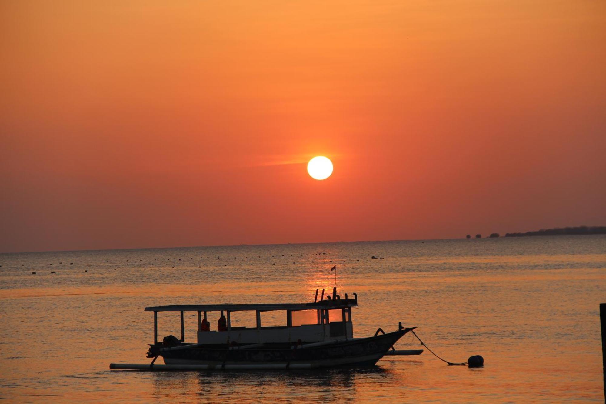 Pondok Wisata Gili Lampu Labuhan Pandan Экстерьер фото